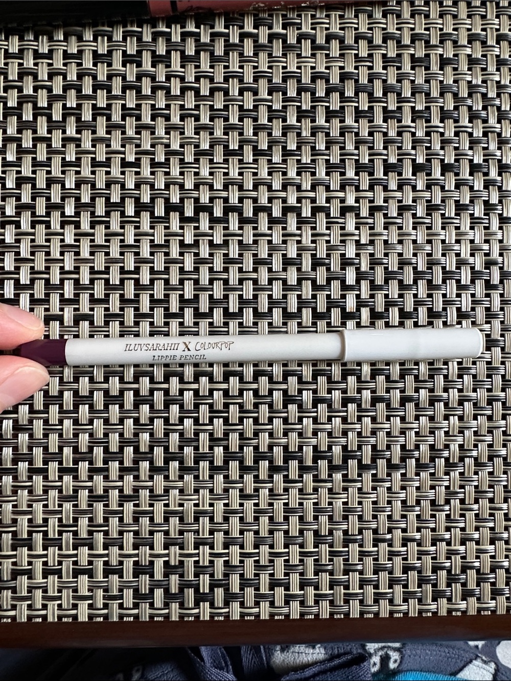ILUVSARAHII x COLOURPOP Lippie Pencil - Mamacita
